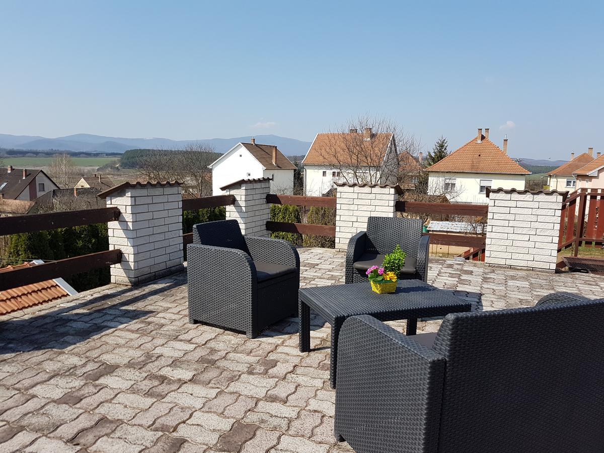 Kovács Vendégház Mátraderecske Exterior foto